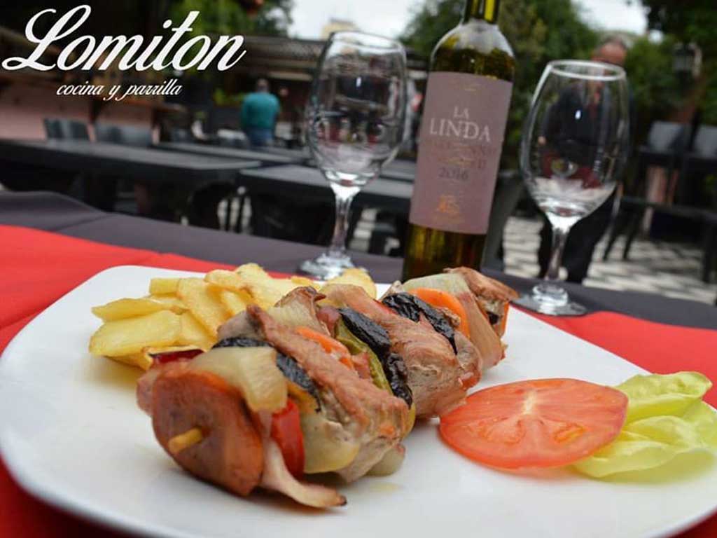 Lomitón Cocina y Parrilla