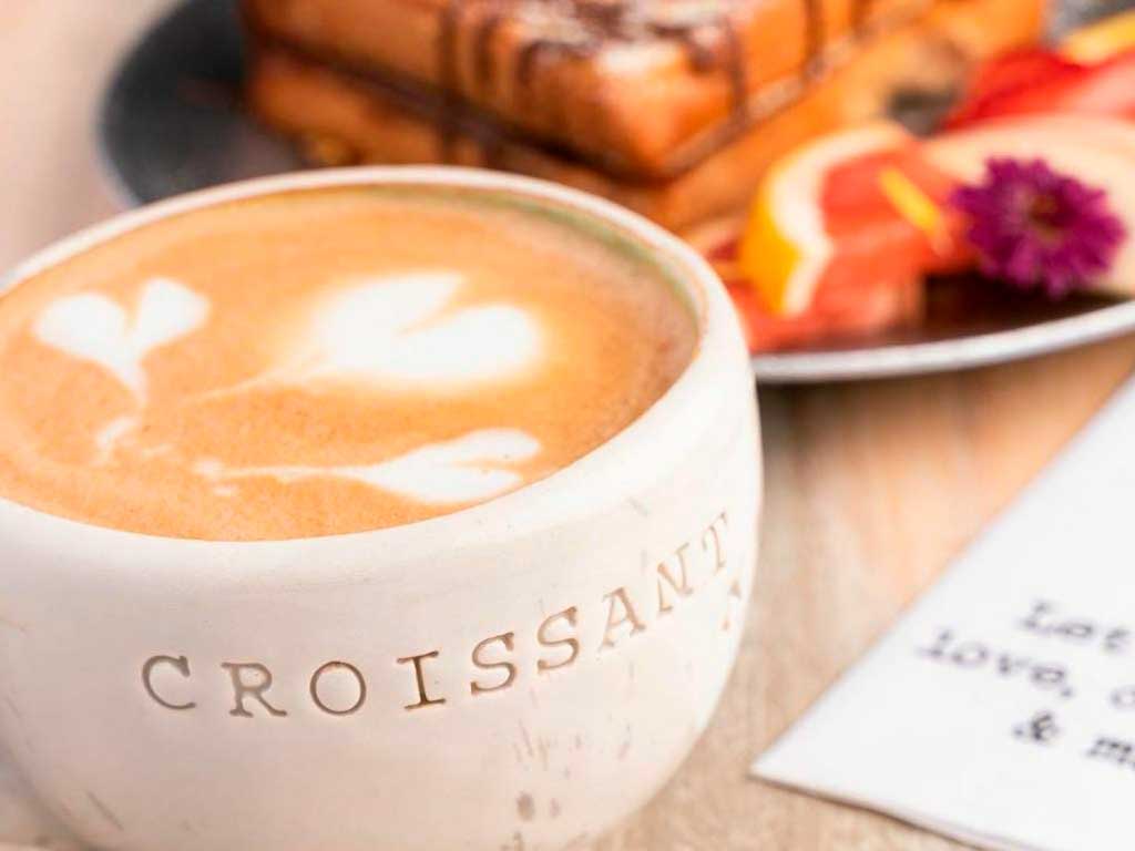 Croissant Café